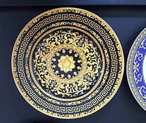 fake versace dinnerware set|gianni versace dinner plate set.